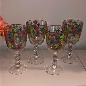 Set of 4 Lilly Wine Glasses 🍍